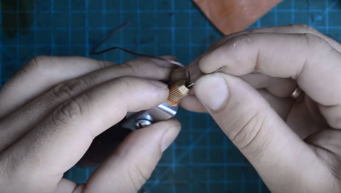 Nous insérons une aiguille