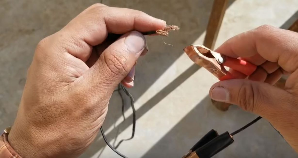 Raccordement de l'alimentation au ventilateur