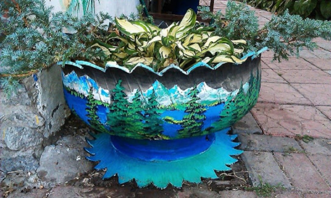 Pot de fleurs d'une roue de voiture