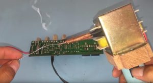 Comment fabriquer un fer à souder de vos propres mains?