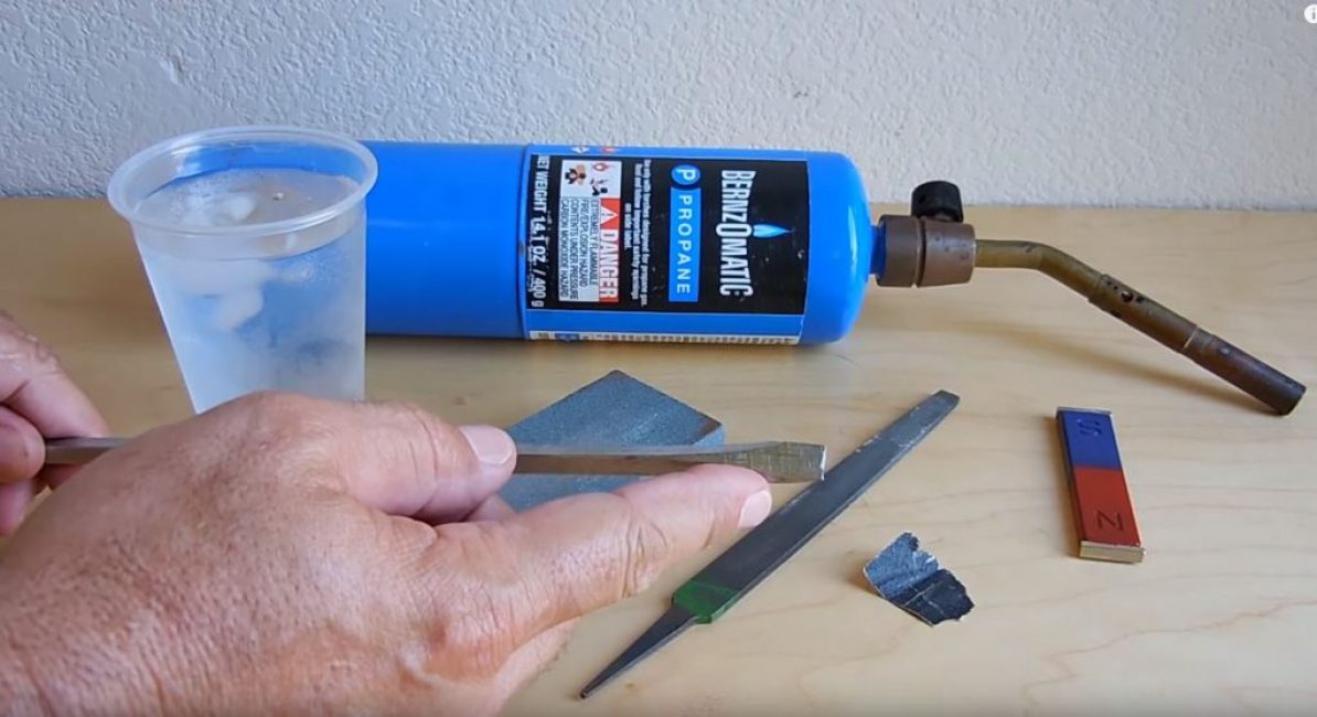 Considérons les principes de durcissement sur l'exemple d'un tournevis