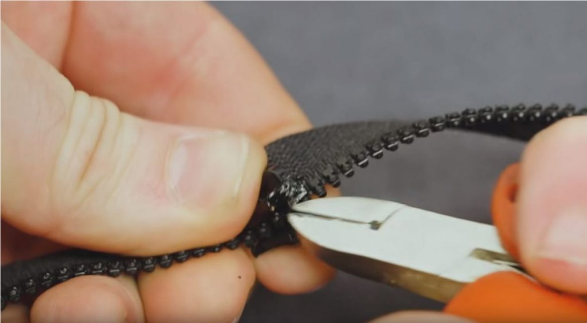 enlever un chien cassé avec une pince coupante