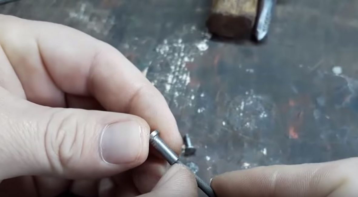 vérifier la profondeur du trou