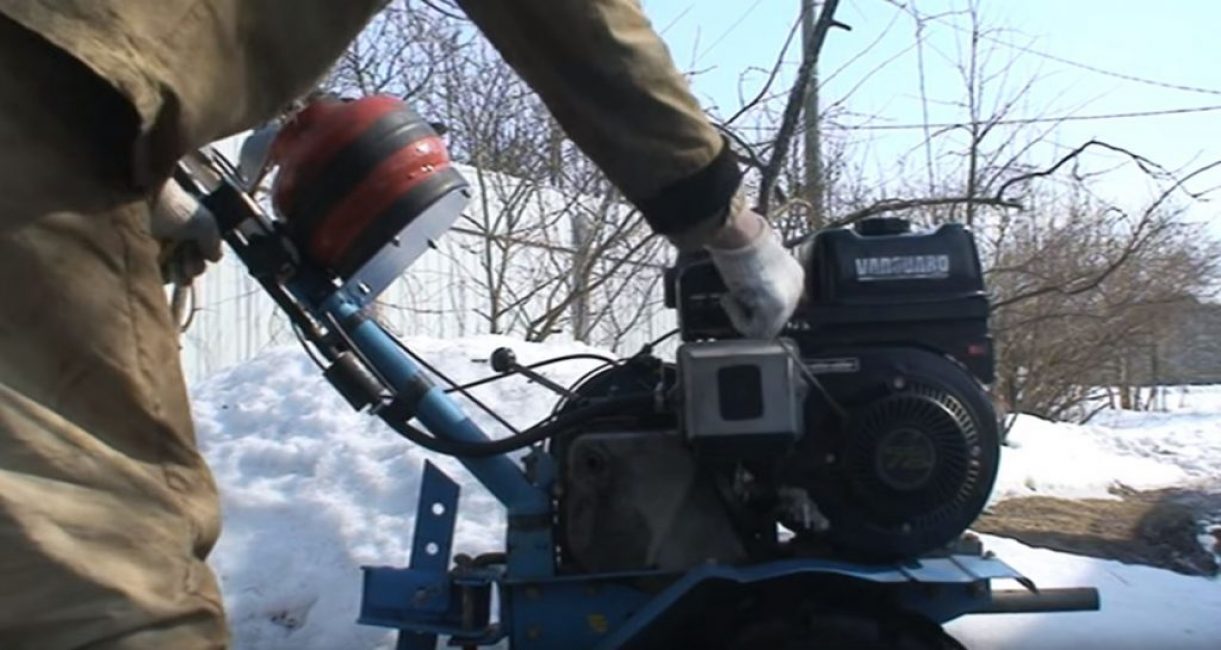 Tirer le levier de démarrage