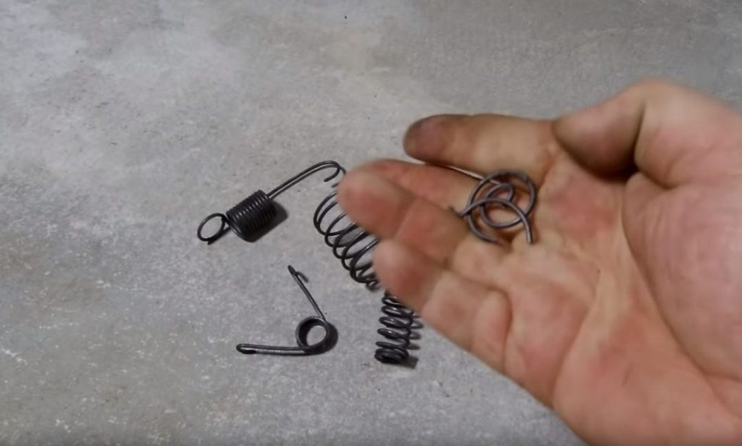 sans lâcher le ressort cassera