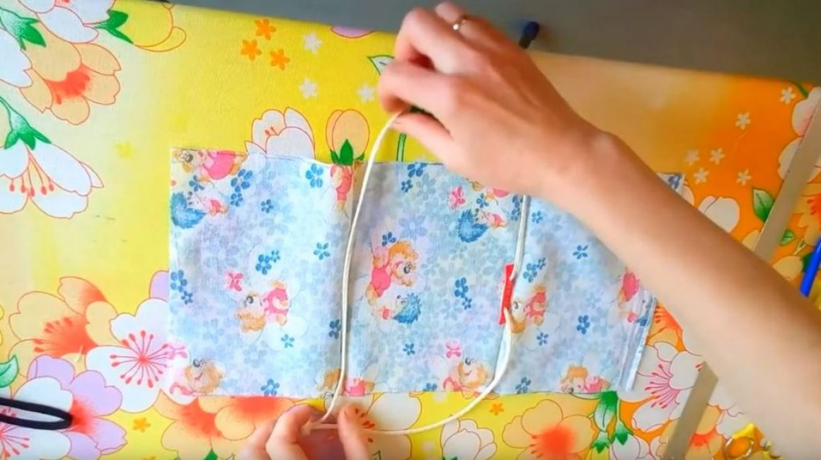 insérer un lacet avec un trombone fileté