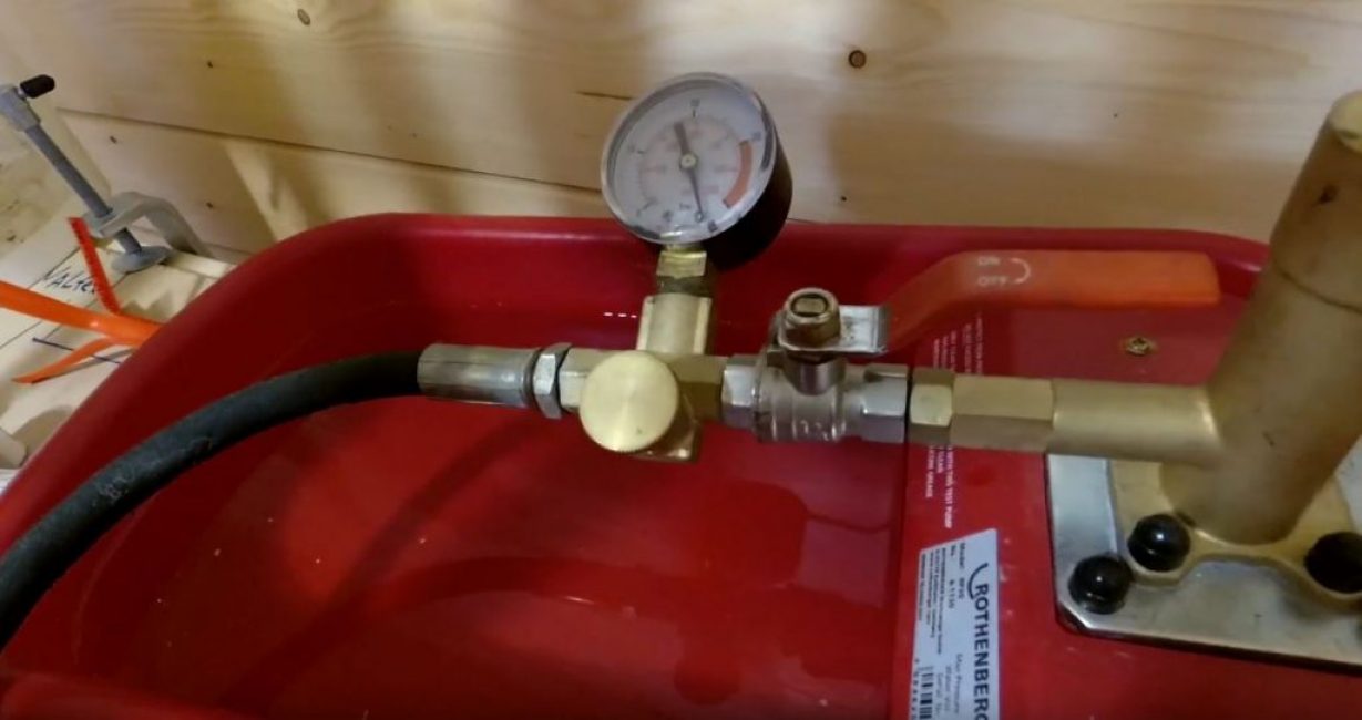 Nous augmentons la pression à 45 atmosphères