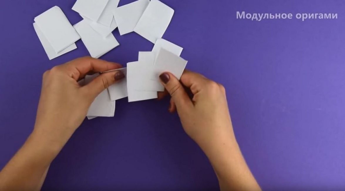 à partir d'une feuille A4, nous obtenons 32 ​​rectangles