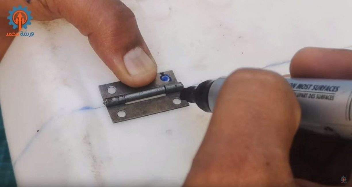 marquez leurs trous avec un marqueur