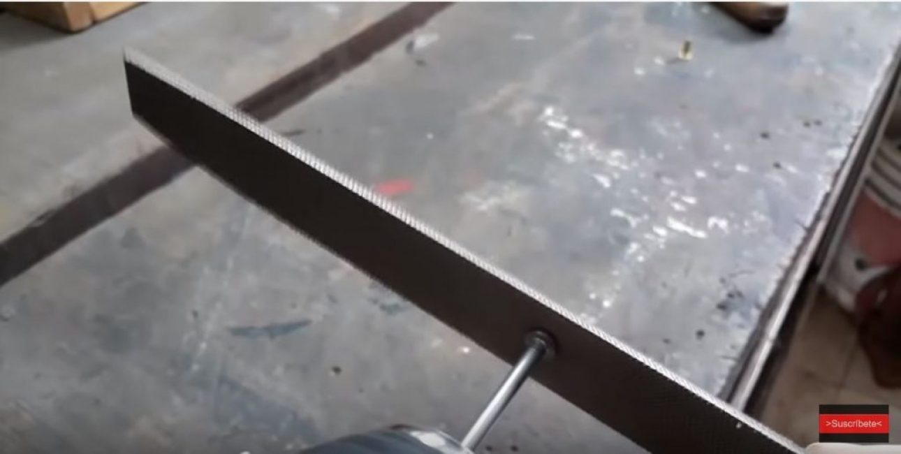 ne pas oublier les extrémités des têtes de clous