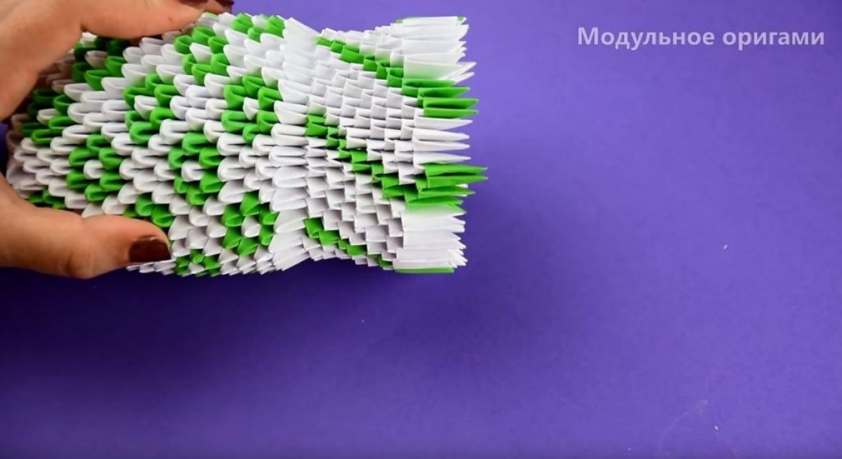 Nous commençons à connecter des zigzags