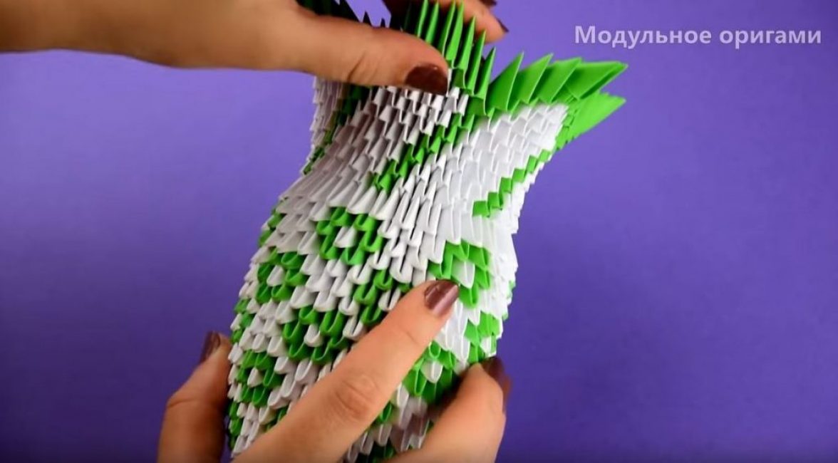 Pliez les coins vers l'extérieur