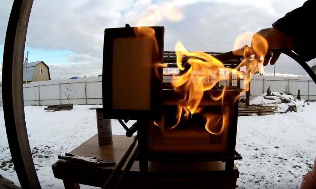 Utilisation d'un brûleur à gaz et d'une forge