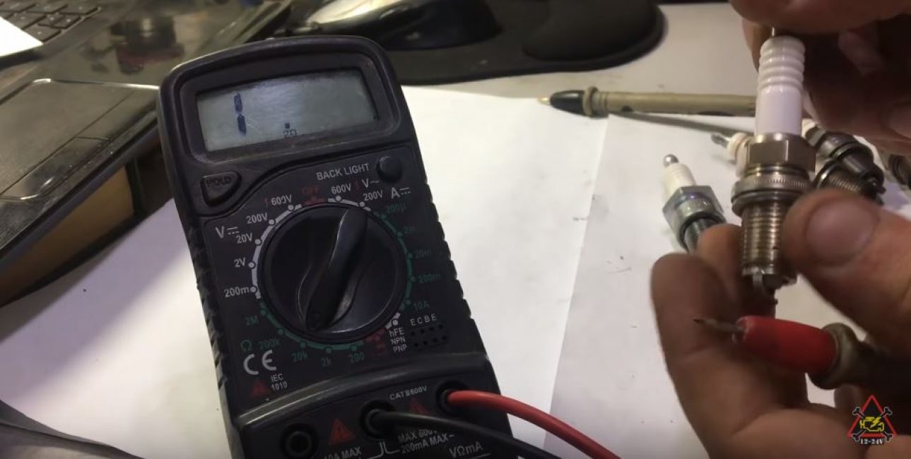 Utilisez des bougies d'allumage qui correspondent au moteur de votre voiture.