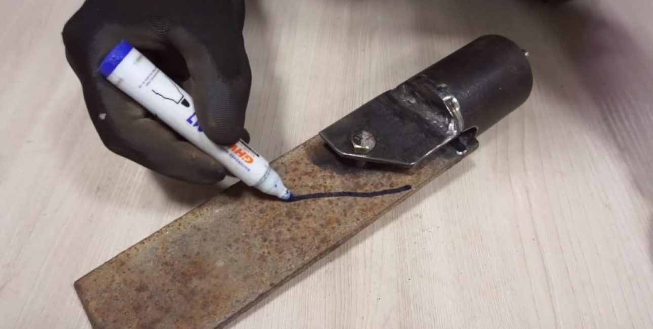 Marqueur dessiner la forme du couteau