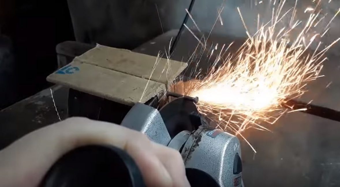 Nous les coupons avec un broyeur