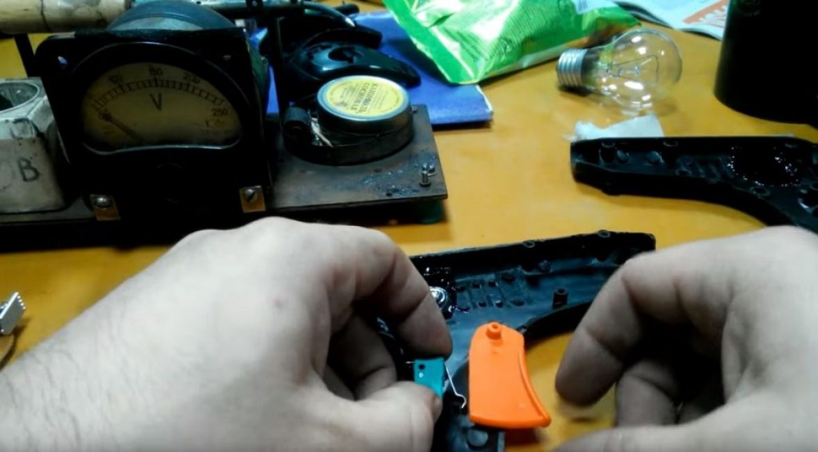 essayer l'interrupteur et donner la forme désirée à la gâchette