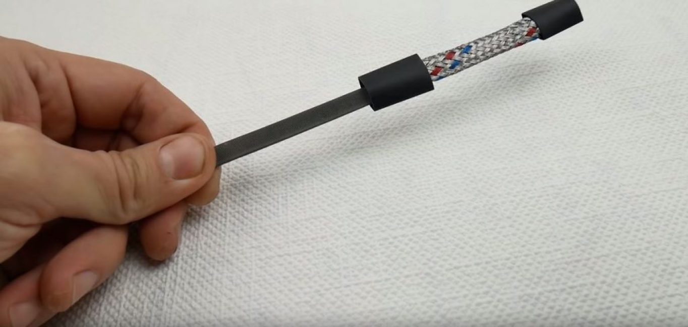 On pose un thermocambric sur la lime, un bout de tresse et encore un thermocambric