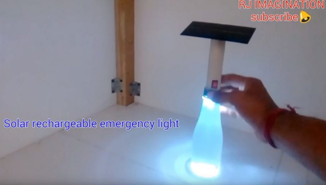 On tord la bouteille dans le bouchon, notre veilleuse est prête