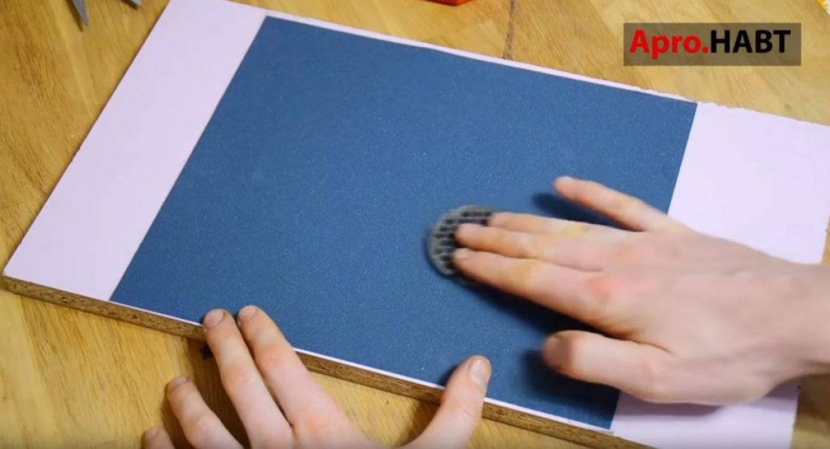 dans un mouvement circulaire, nous commençons à aligner le plan de la grille