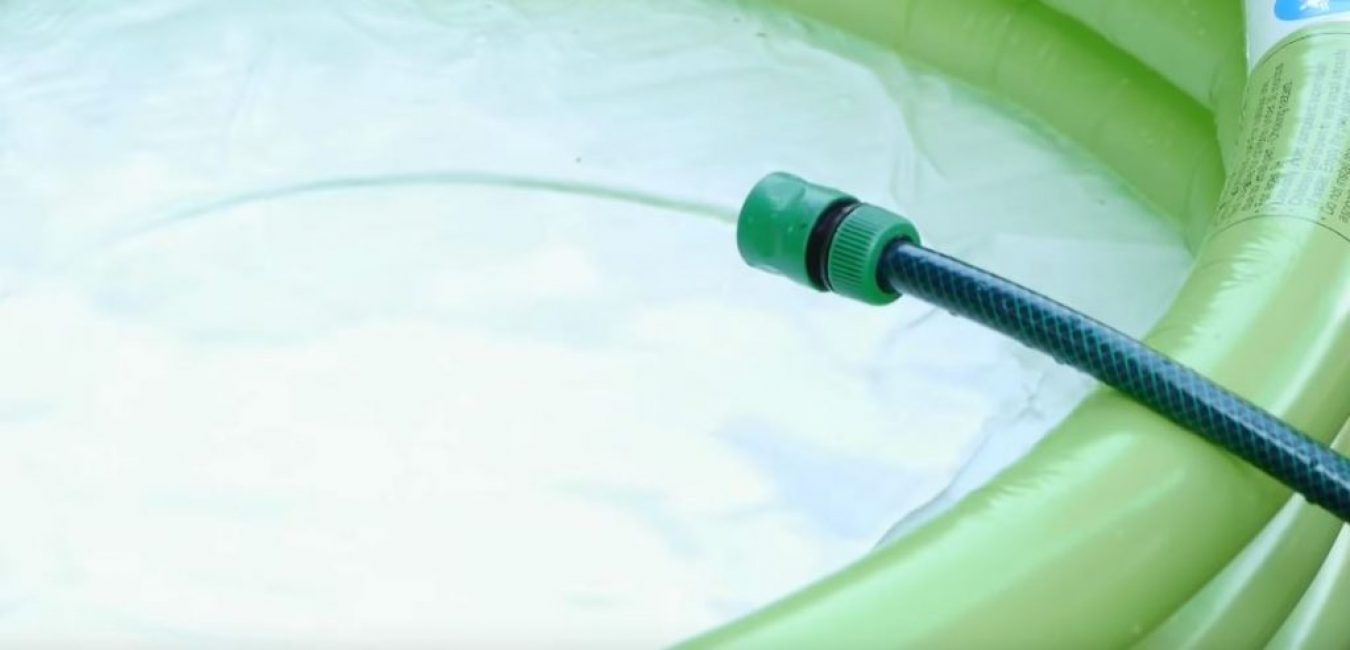 Vous pouvez également facilement remplir la piscine gonflable