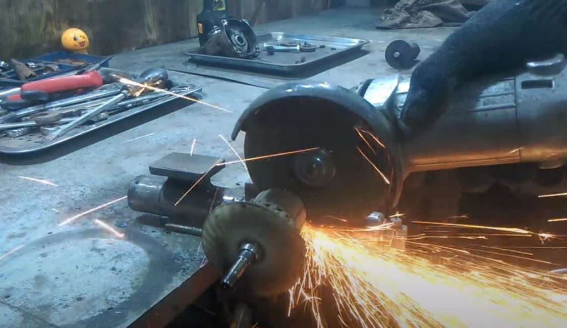 couper l'arbre en deux