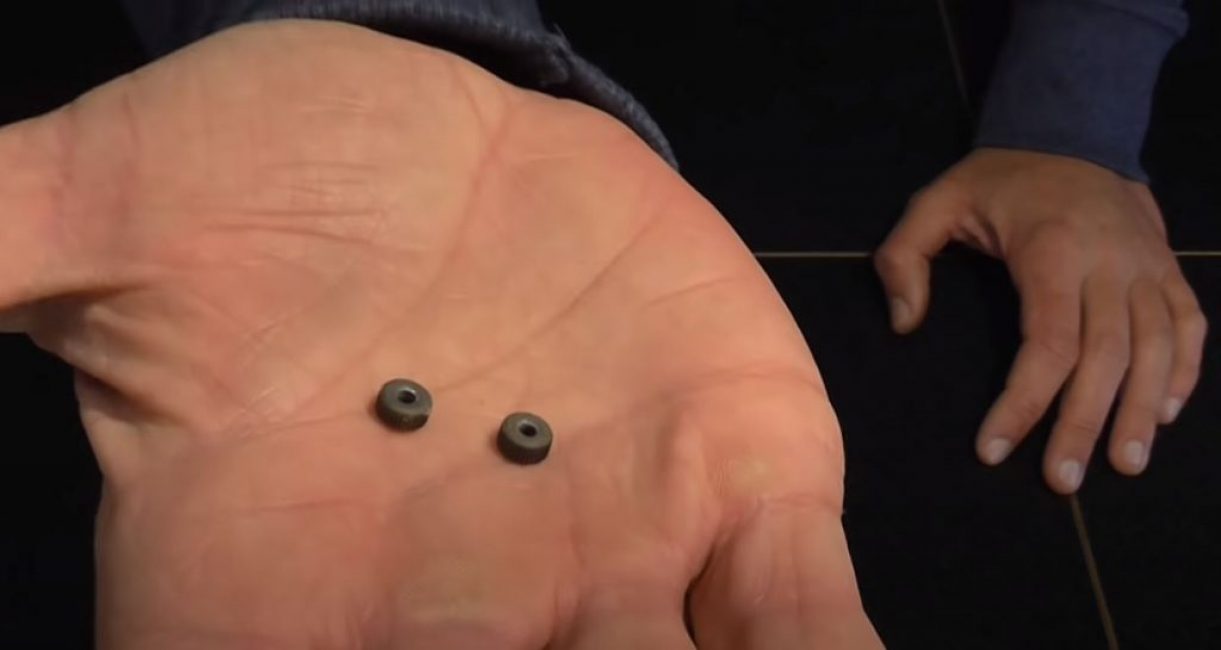 Nous enlevons les côtés