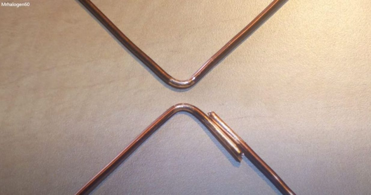 Nous nettoyons le lieu de soudure, ainsi que les sommets adjacents des carrés