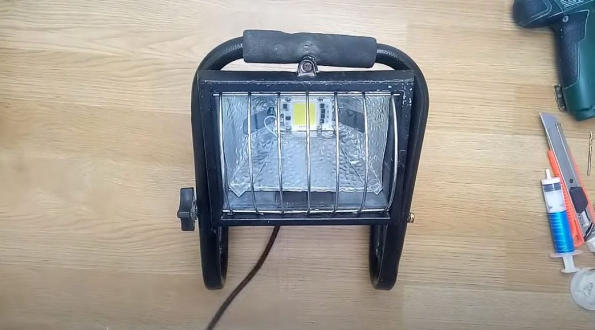 Assemblage du projecteur