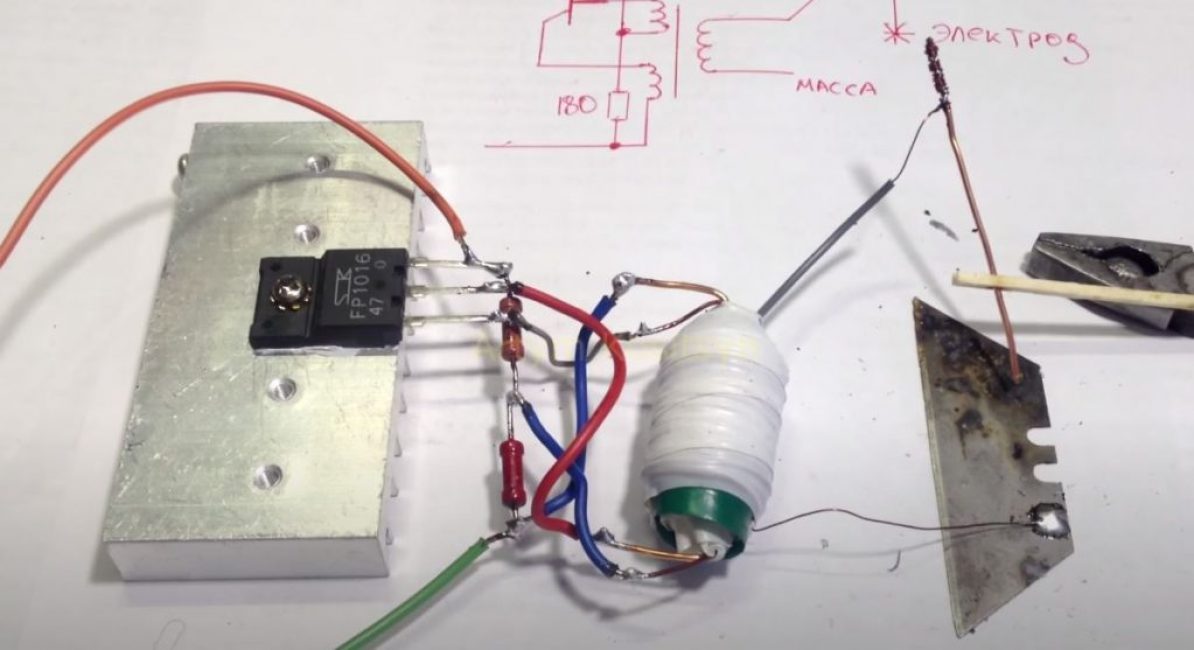 Nous soudons tous les éléments selon le schéma