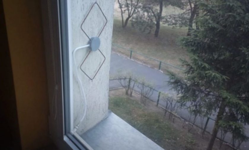 Antenne de télévision à monter soi-même pour la télévision numérique