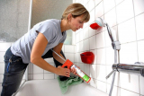 TOP 10 des meilleurs scellants de bain : choisir un composé isolant fiable + avis
